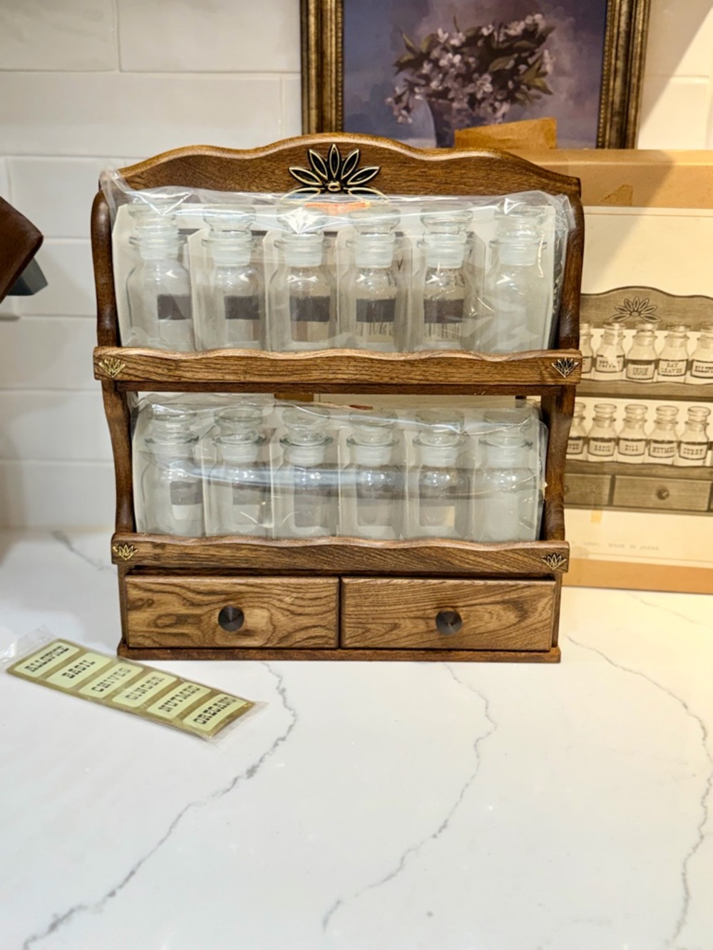 Sunburst Wooden Spice Rack Organizer with Clear Glass Jars -NIB
